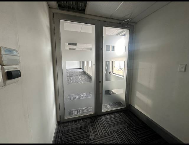 710M² OFFICE TO LET IN CENTURY CITY